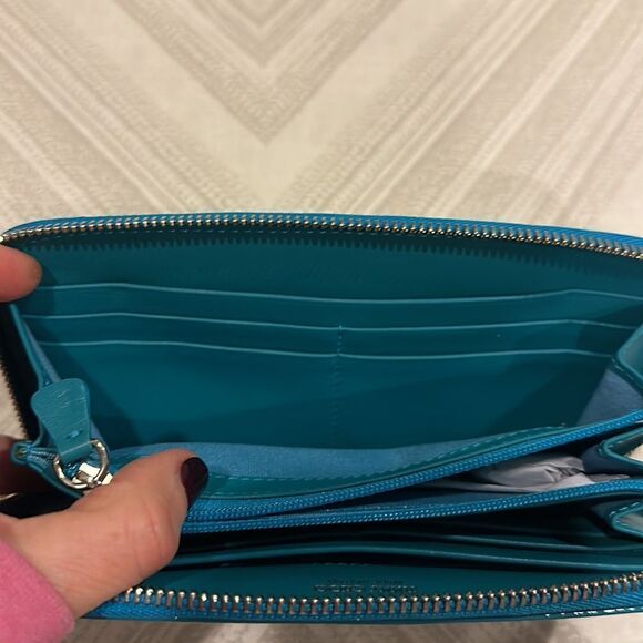 JIMMY CHOO FILLIPA STAR STUDDED LEATHER ZIP AROUND LARGE WALLET - Picture 5 of 9